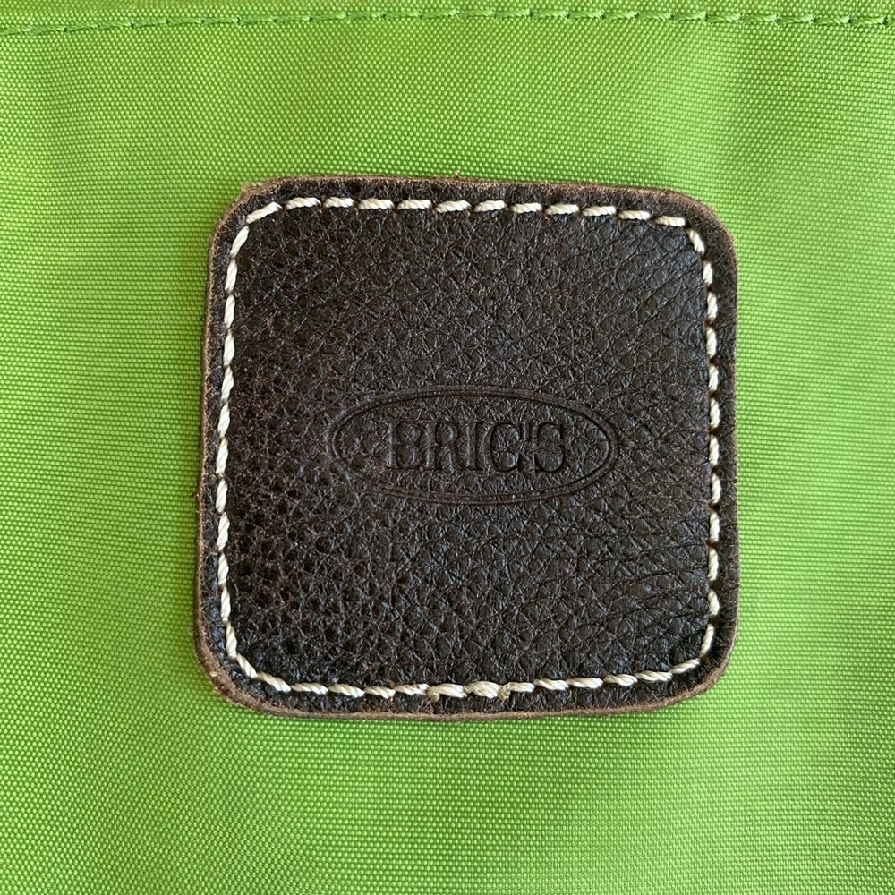 Bric’s Lime Green Nylon with Leather Trim Adjustable Handle Cross Body Bag EUC
